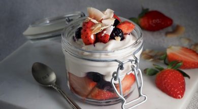 pot-set-vanilla-coconut-yoghurt