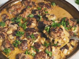 meatballs with leek and mushroom creamy sauce-2